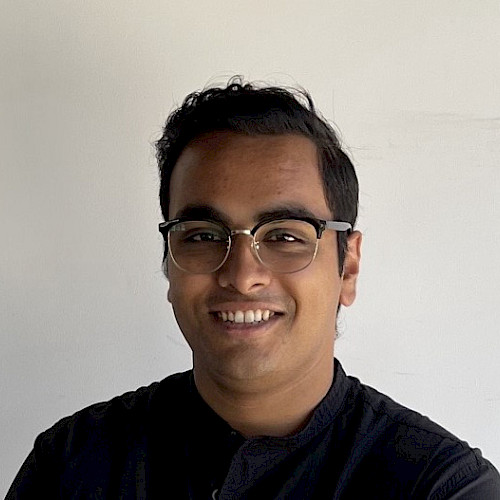 Farhaan Khan Headshot